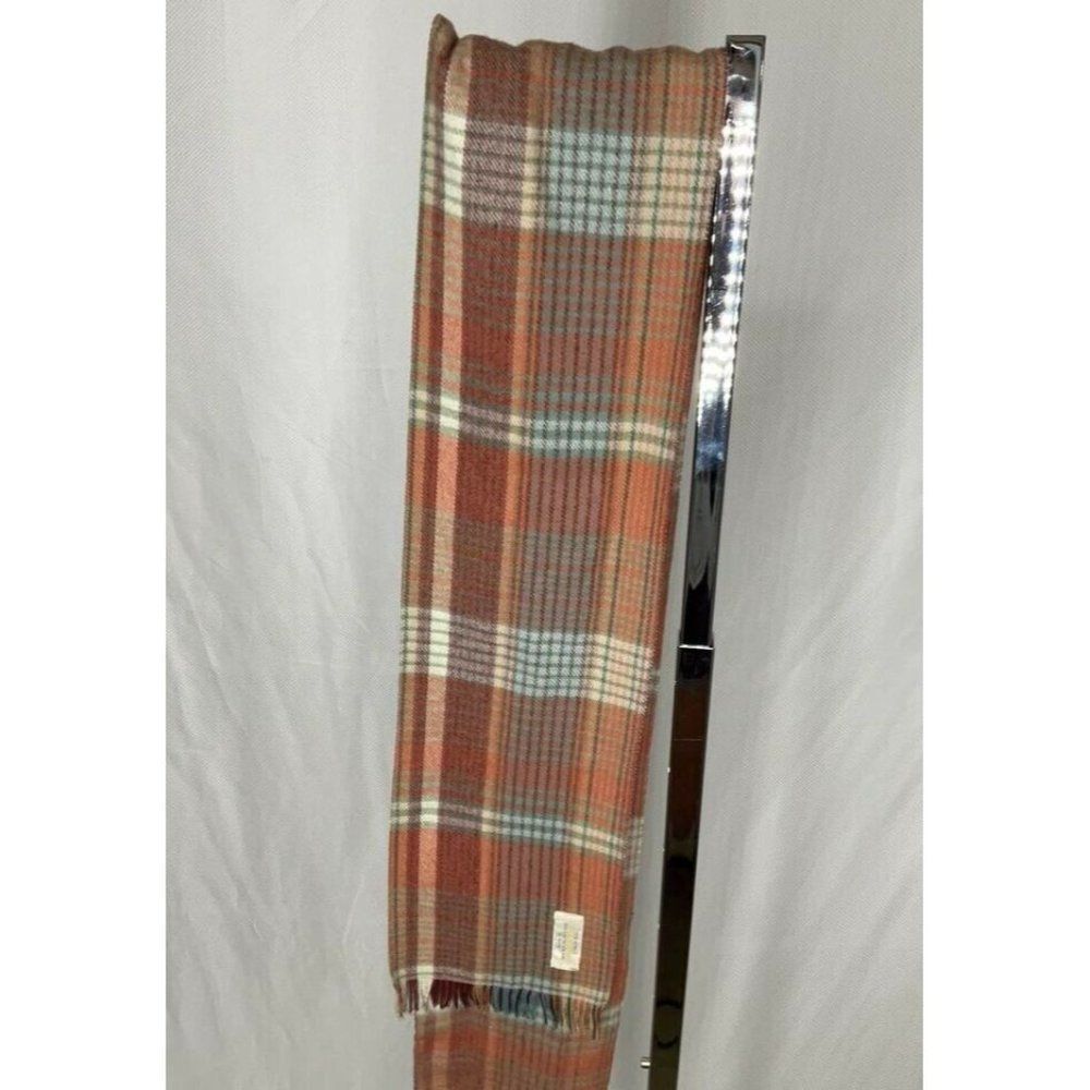 π
ΊVINTAGE British Hong Kong Plaid Scarf Fall/Winter great colors - Picture 4 of 4